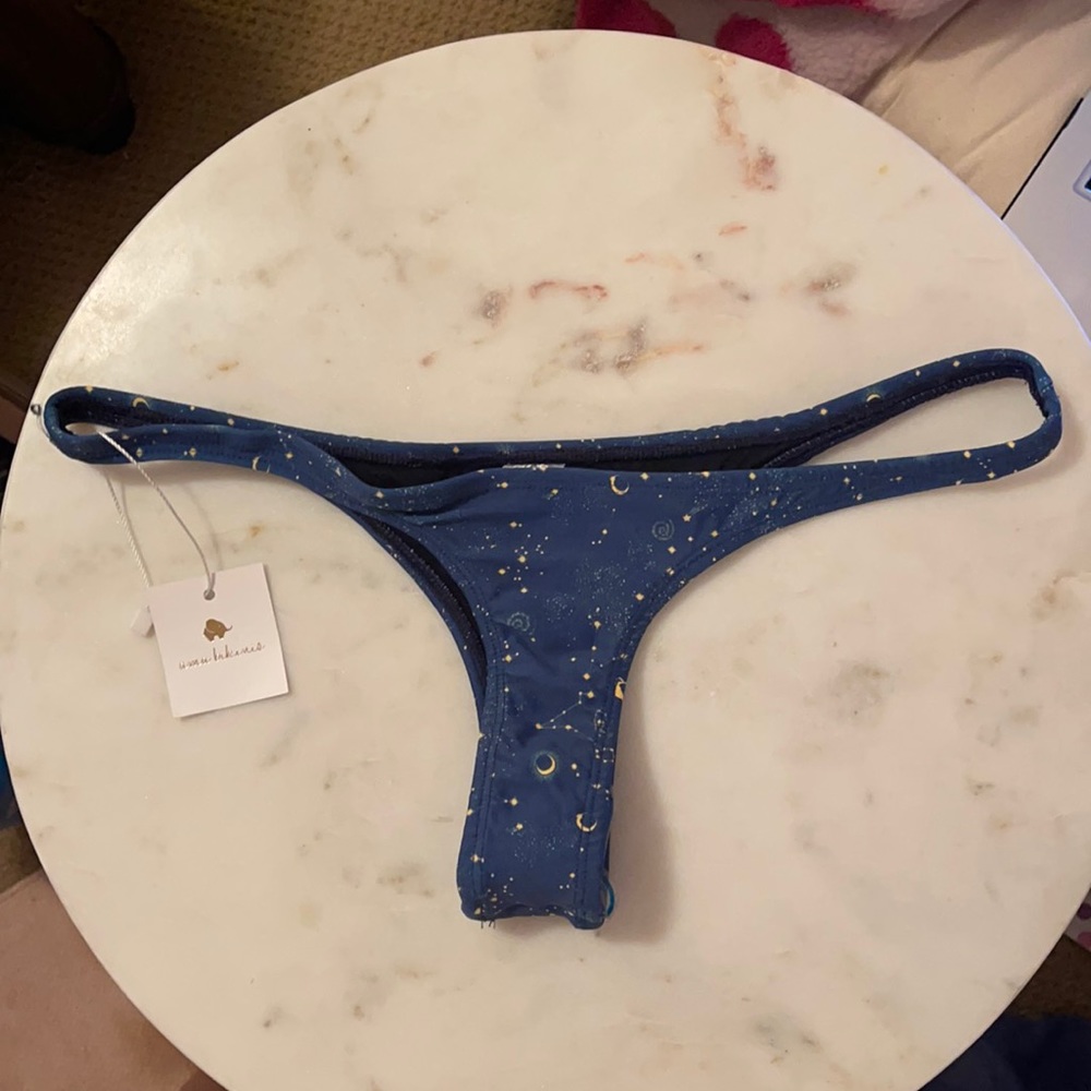 Bikini bottoms